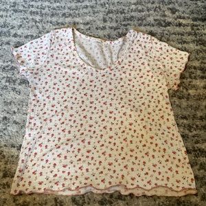 pink and white t shirt cropped
